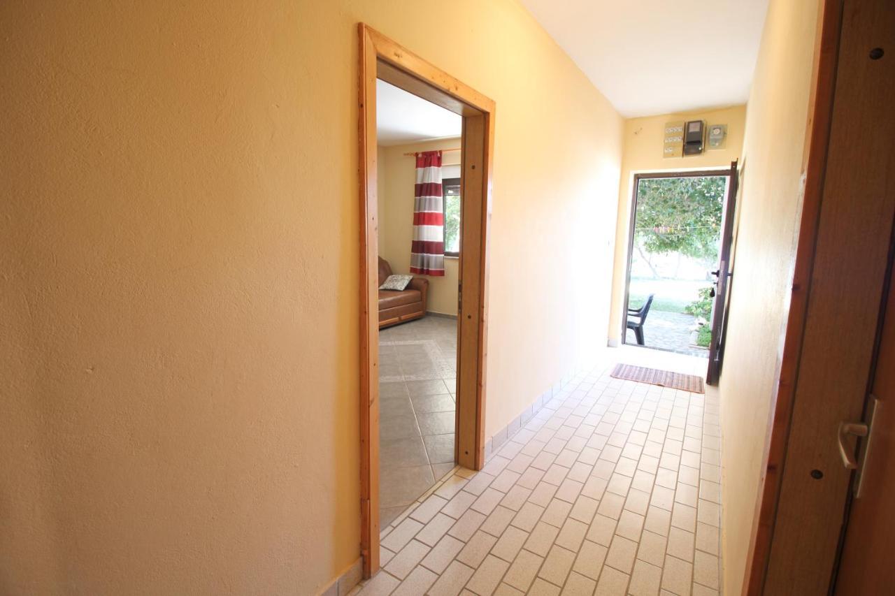 Dubravka Apartment Dinjiska Luaran gambar