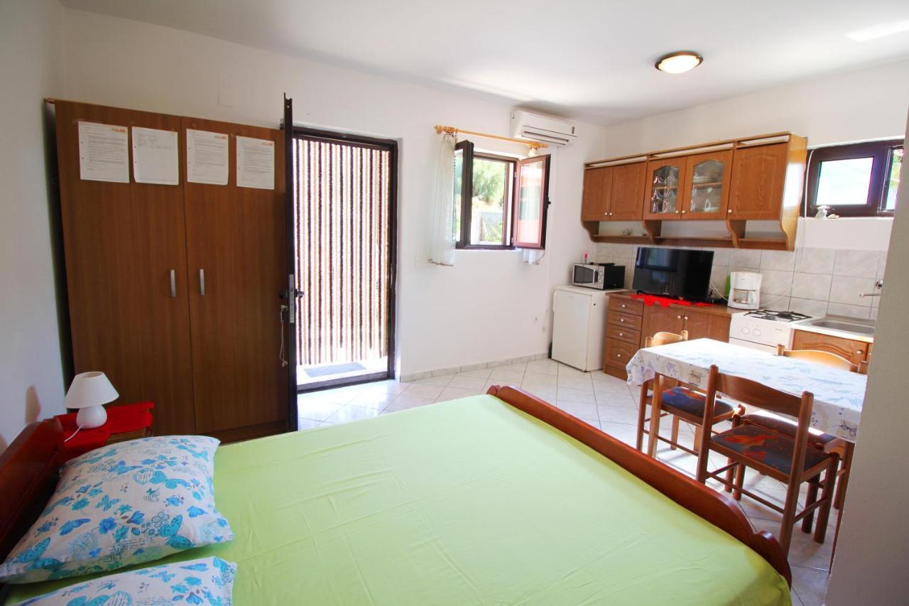 Dubravka Apartment Dinjiska Luaran gambar