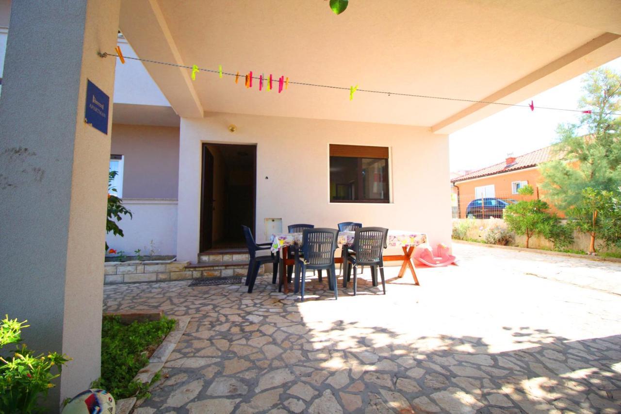 Dubravka Apartment Dinjiska Luaran gambar
