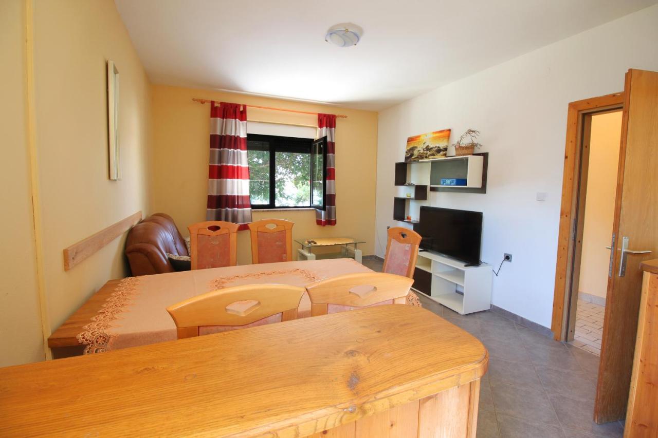 Dubravka Apartment Dinjiska Luaran gambar